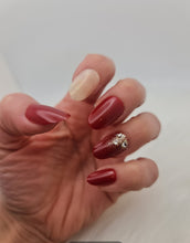 Load image into Gallery viewer, Almond Red Press on nails