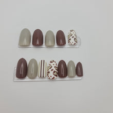 Load image into Gallery viewer, Stripped Leopard Press on nails