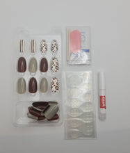 Load image into Gallery viewer, Stripped Leopard Press on nails