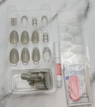 Load image into Gallery viewer, Green Press On Nails