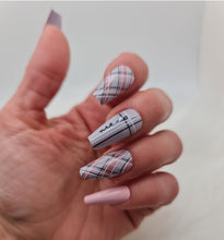 Load image into Gallery viewer, Long Purple Pink Press on nails