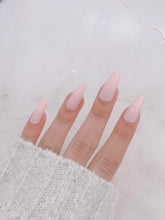 Load image into Gallery viewer, Pink Press on Nails