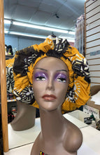 Load image into Gallery viewer, African Print Bonnet