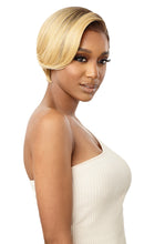 Load image into Gallery viewer, Outre Perfect Hairline 13x4 Lace Luxy wig