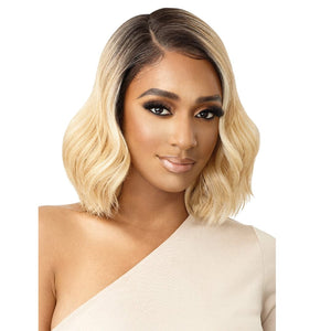 Outre Lacefront Melted Jayciana