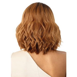 Outre Lacefront Melted Jayciana